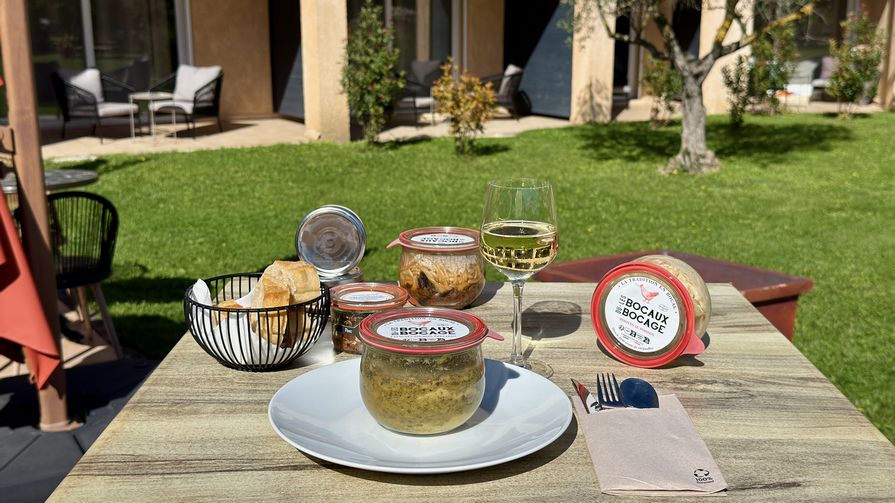 Se restaurer à l'Hôtel La Perna