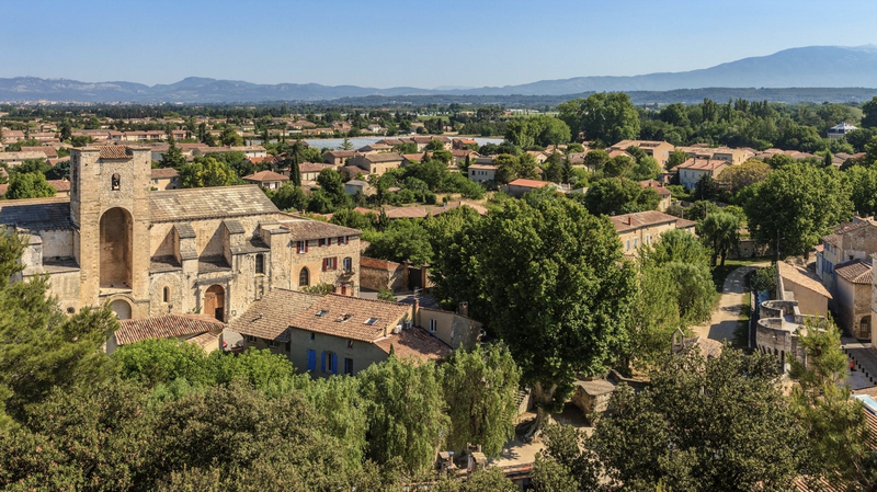 Pernes-les-Fontaines et ses alentours