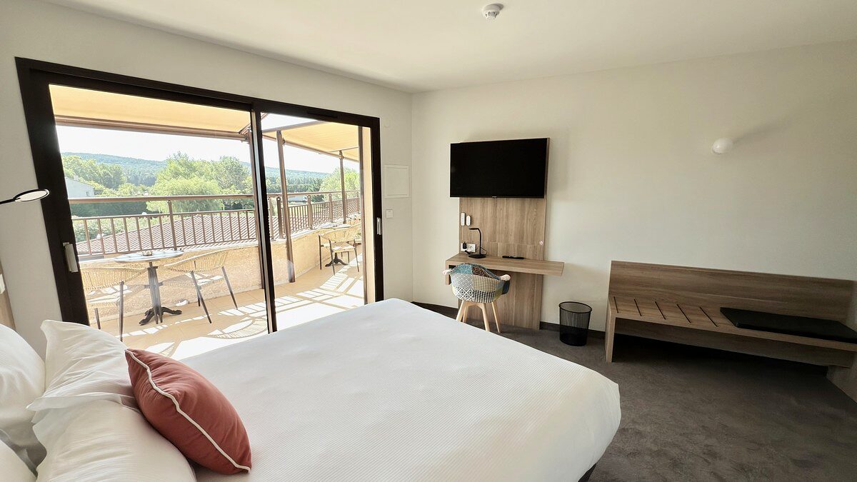 Chambre Prestige — ouverture sur grande terrasse